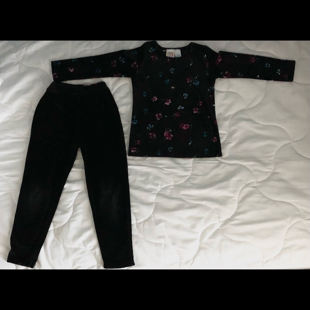 Kids' velour set size medium - black/floral